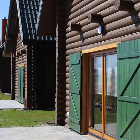 Dzikie بيت للعطل